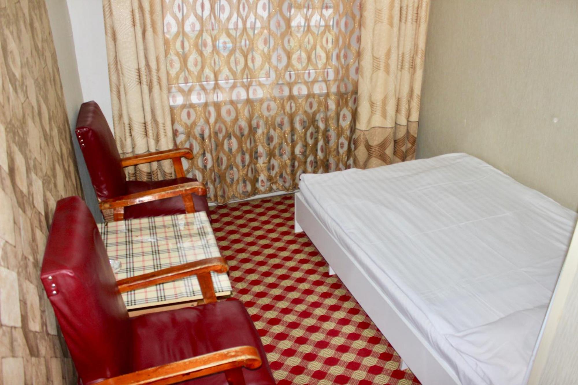 City Hostel & Tours Ulaanbaatar Ngoại thất bức ảnh