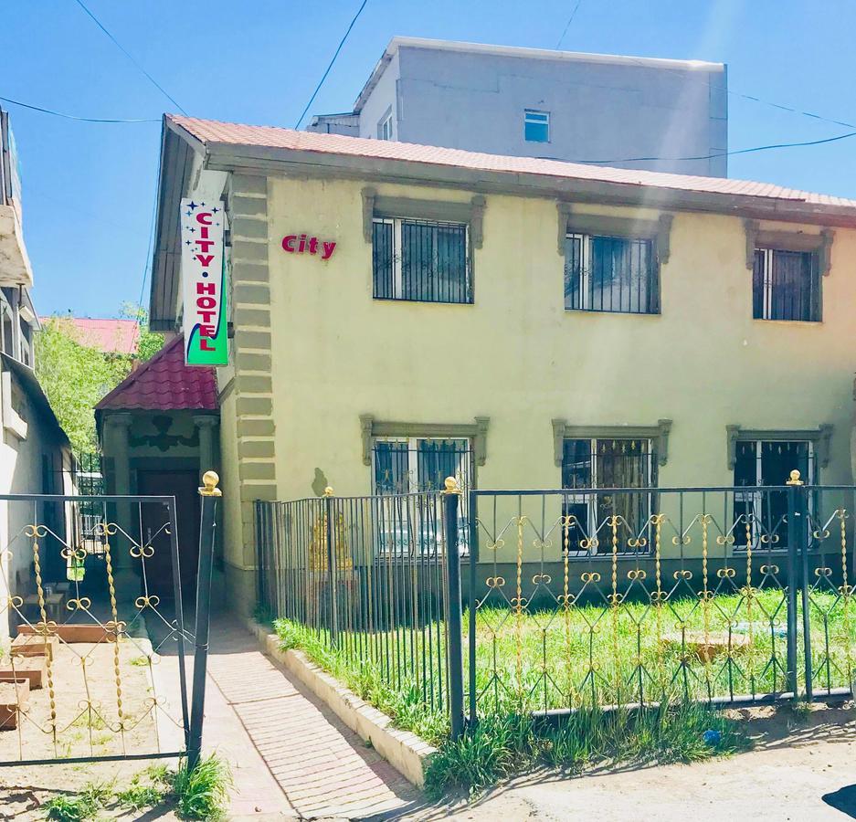 City Hostel & Tours Ulaanbaatar Ngoại thất bức ảnh